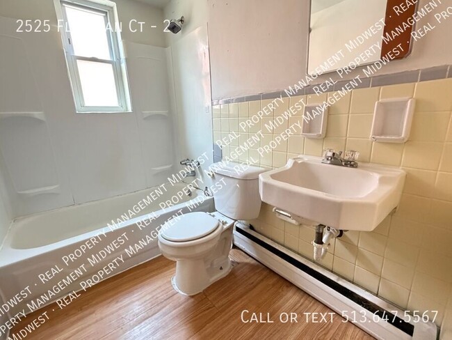 Foto del edificio - 2525 Flanigan Ct