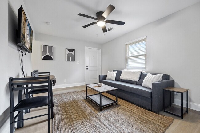Foto del edificio - 76 Haygood Ave SE
