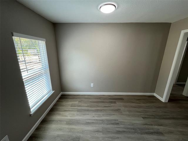 Building Photo - 2406 Lolita Dr