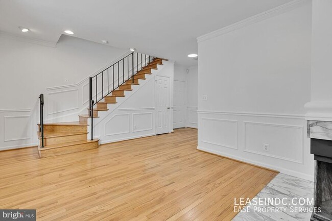 Building Photo - 1225 N St NW