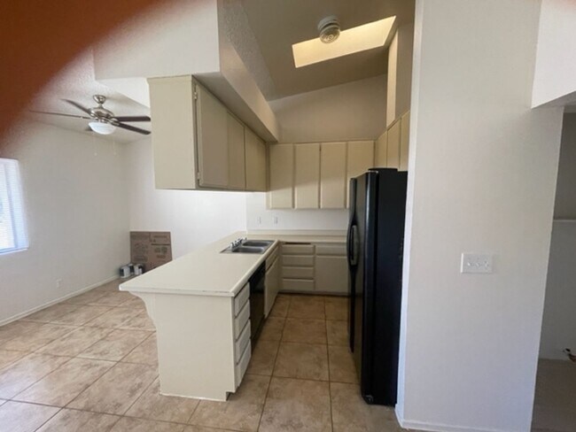 Foto del edificio - 66436 12th St