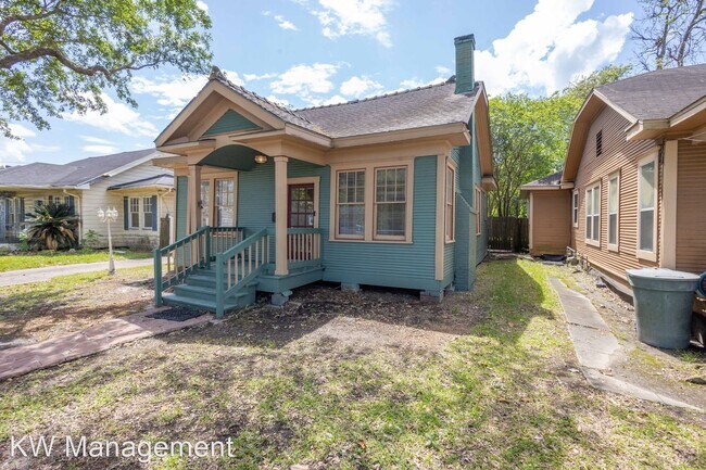 Building Photo - 2 br, 2 bath House - 2249 Hazel St