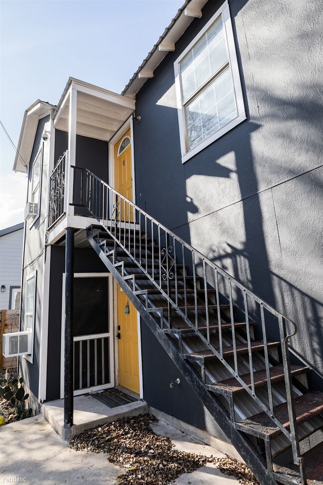 Building Photo - 1 br, 1 bath  - 1708 Garden St Unit 2