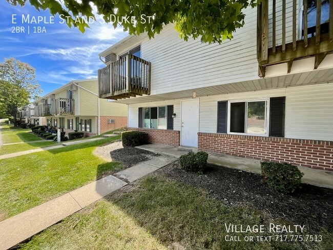 Building Photo - NO steps! Huge 2-Bed apartment with new ca...