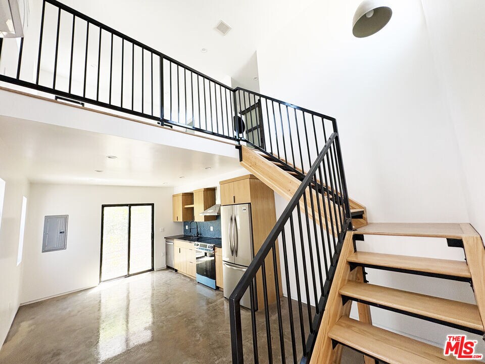 Foto principal - 1340 1/2 2nd Ave