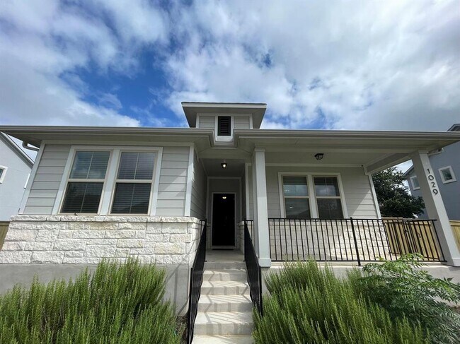 Foto del edificio - 1029 Kerrwood Wy