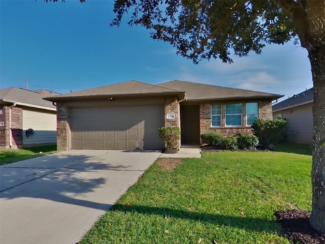 Foto principal - 10818 Harston Dr