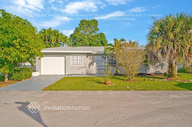 Building Photo - 5714 NW 71st Ave