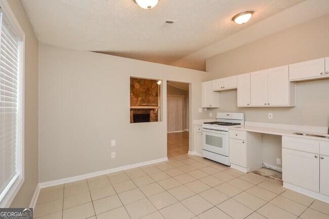 Building Photo - 6282 Creekford Dr