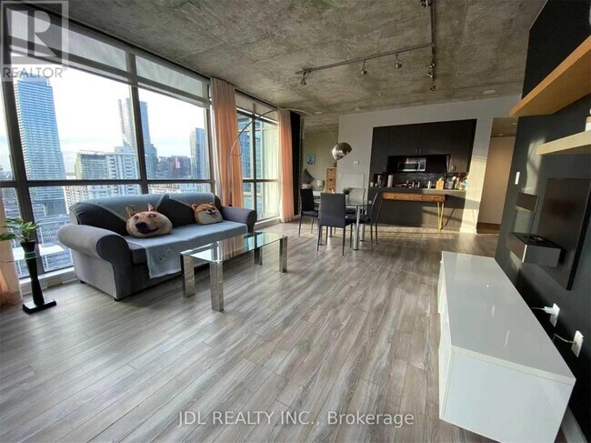 Photo du bâtiment - 285 Mutual St