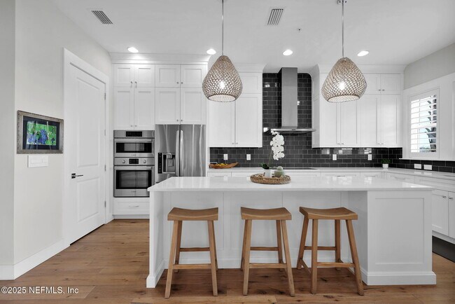 Foto del edificio - 2320 Beach Blvd