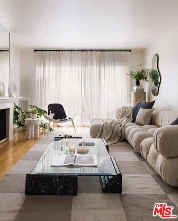 Building Photo - 1230 Horn Ave