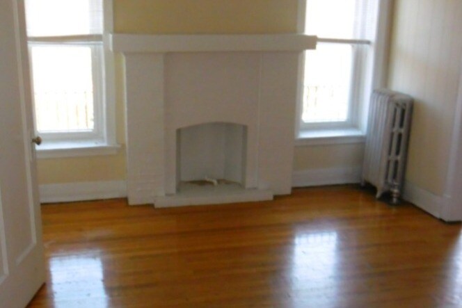 Building Photo - 6528 N Lakewood Ave