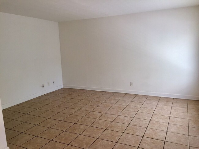 Foto del edificio - 169 Oxford Square Townhomes