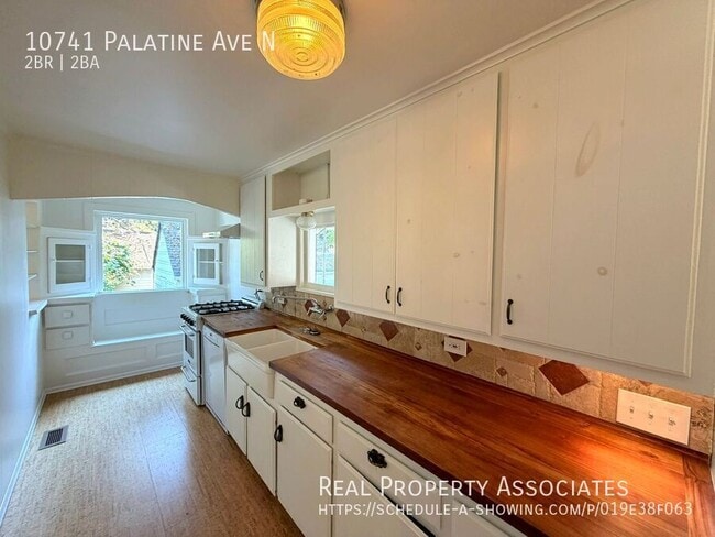 Building Photo - 10741 Palatine Ave N