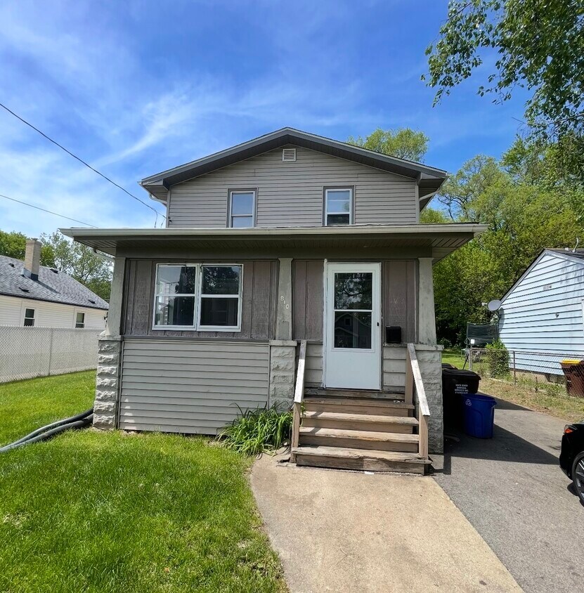 Foto principal - 810 Alliance Ave