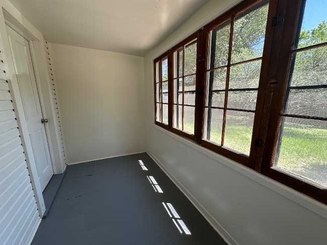 Building Photo - 1228 N Cleveland Ave
