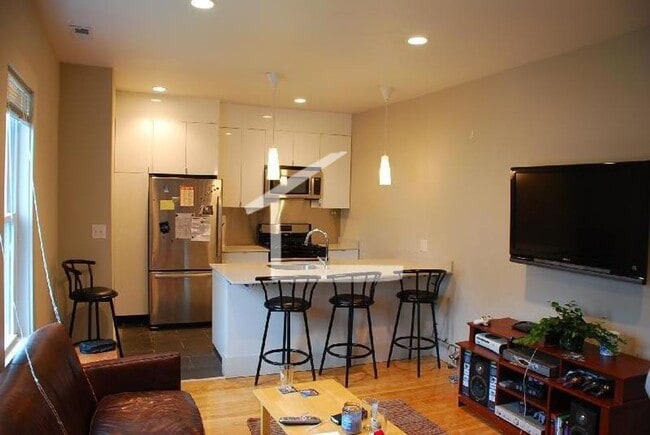 Photo - Check out this 5 bed 2 bath in Allston..... Townhome