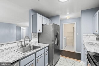 Building Photo - 7516 Snowpea Ct