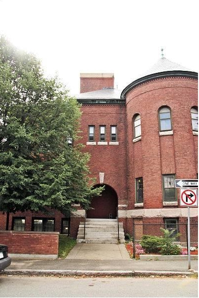 El Abbott en la calle Schoolhouse - The Abbott Street Schoolhouse