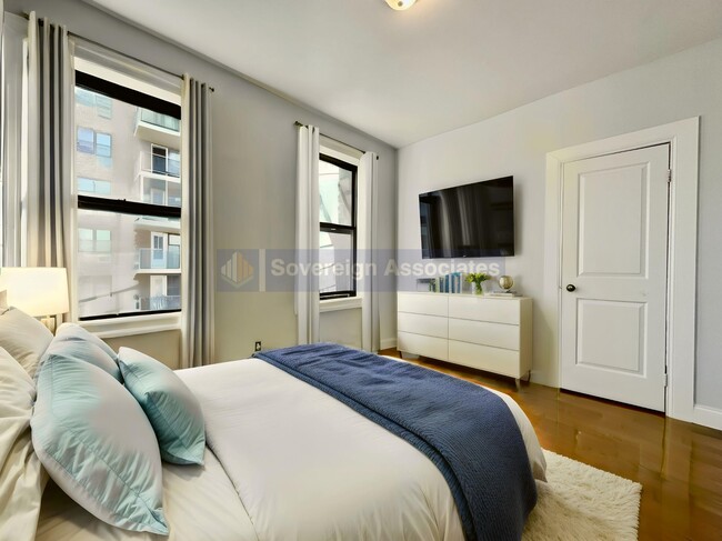 Building Photo - 87 Post Ave