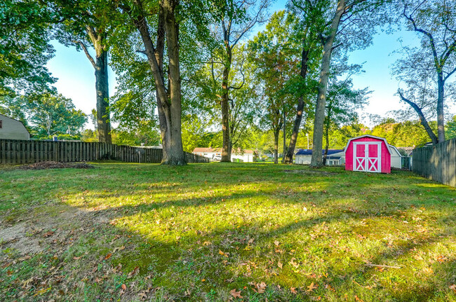 Building Photo - 3620 Northport Dr