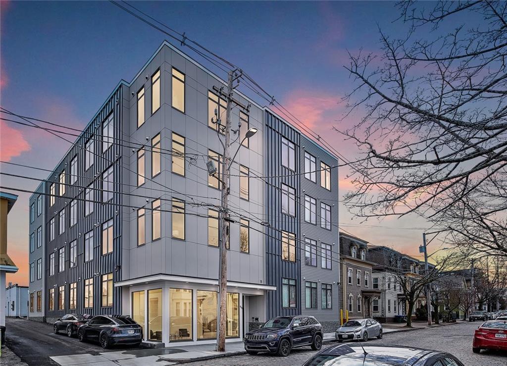 Foto principal - 468 W Fountain St