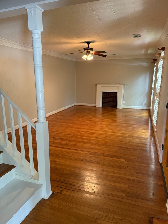 Foto del edificio - 940 Central Dr