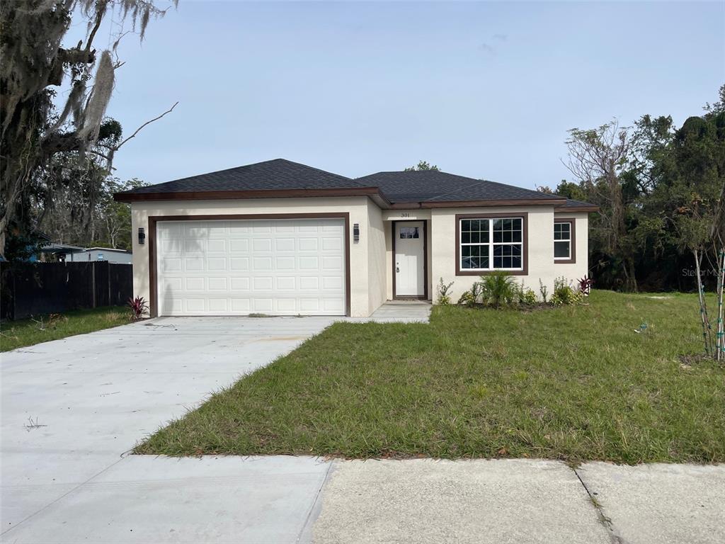 Foto principal - 301 Magnolia St
