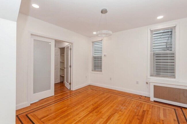 Building Photo - 315 MONASTERY Pl