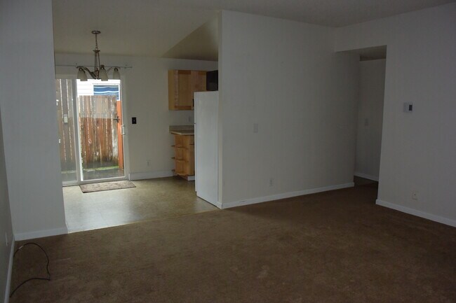 Foto del edificio - 2380 SE 45th Ave