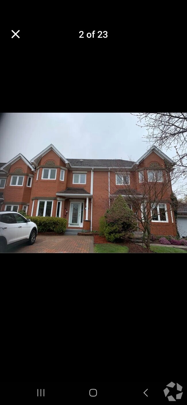 Building Photo - 36 Trailwood Pl