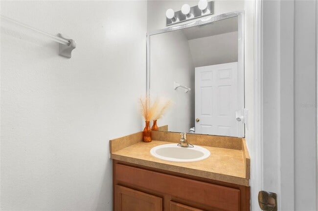 Building Photo - 2075 Cypress Bay Blvd