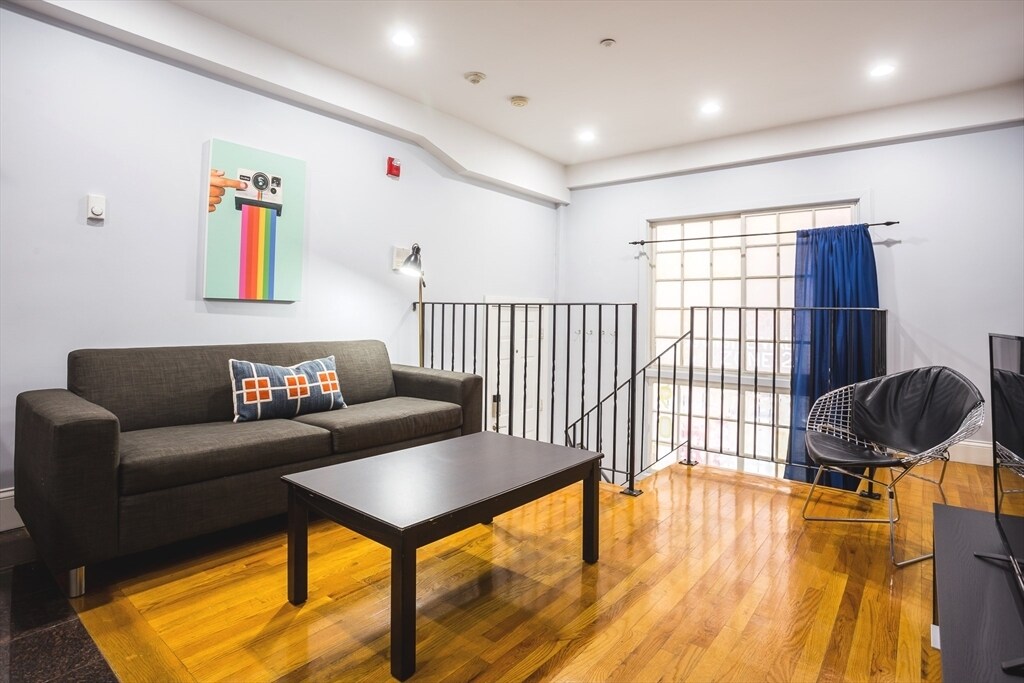 Foto principal - 90 Warrenton St