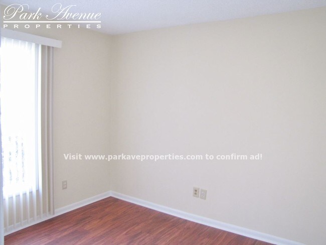 Building Photo - 250 S Estes Dr