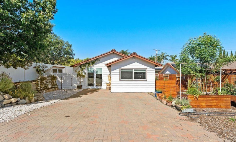 Foto principal - 273 Poinsettia Ave