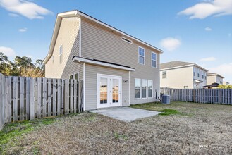 Building Photo - 98 Crystal Lake Dr