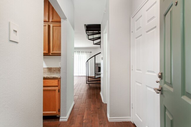 Building Photo - 2-Story Junius Heights Condo With Updates