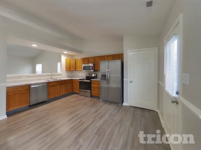 Foto del edificio - 3247 Creekshore Dr