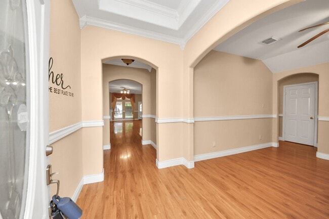 Building Photo - 5618 Painted Trail Dr