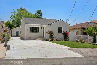 Building Photo - 7634 Kyle St