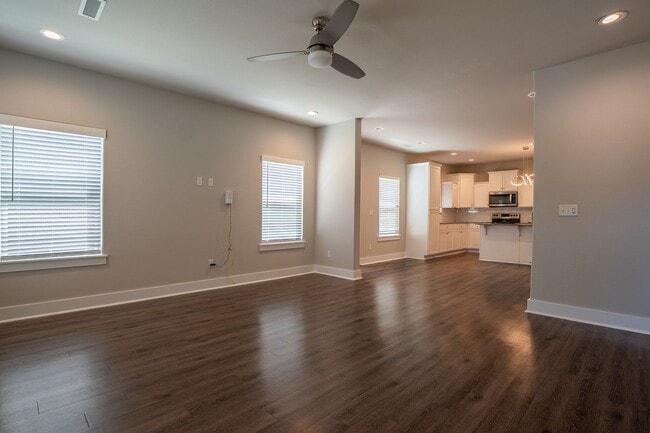 Building Photo - Now Pre-Leasing!!! Stunning 4 Bedroom, 3.5 Bathroom Home
