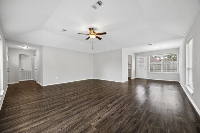 Foto del edificio - 6907 Grant Dr