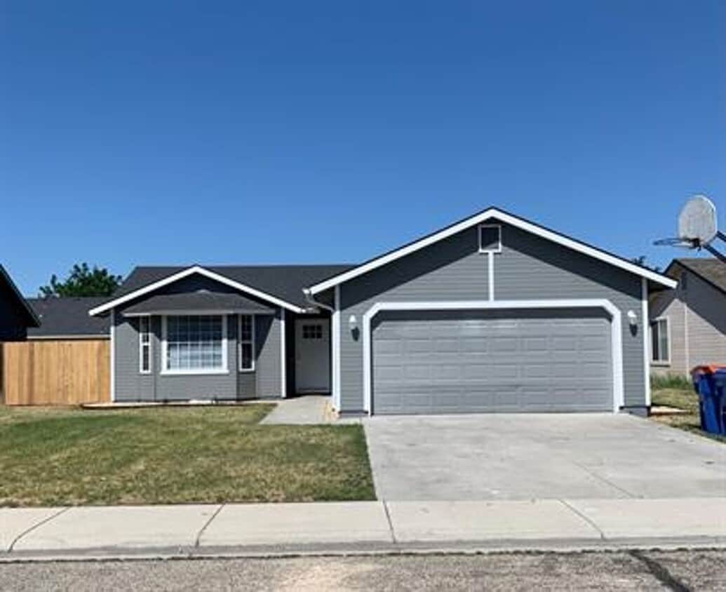 Primary Photo - South Boise 3 Bedroom Home