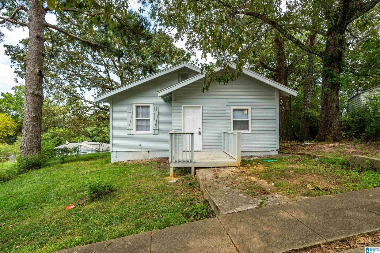 308 Cedar Cir, Adamsville, AL 35005 House for Rent in Adamsville, AL