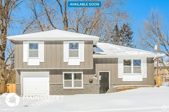 Building Photo - 9306 Fairwood Dr