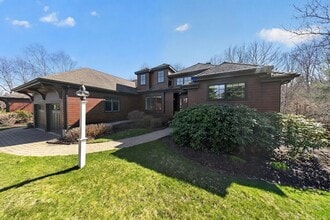 Building Photo - 165 Black Rock Dr