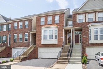 Building Photo - 4709 Great Heron Cir
