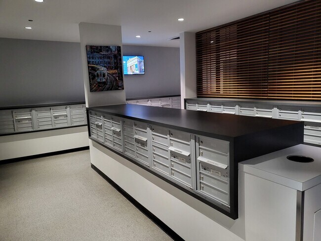 Foto del edificio - 235 W Van Buren St