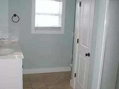 Foto del edificio - 701 Oak Dr NE